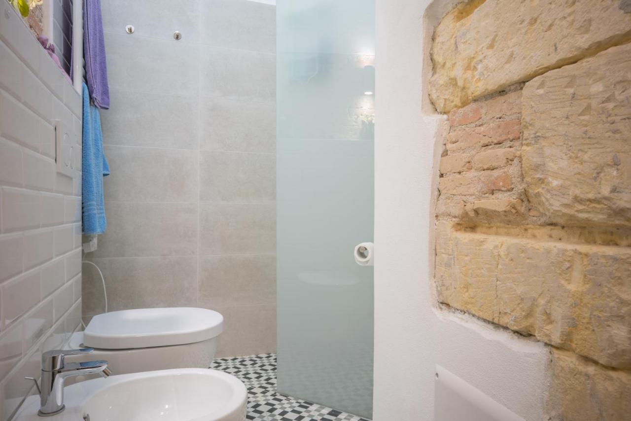 Apartment Bijou . Center Via Manno . Ac - Wifi